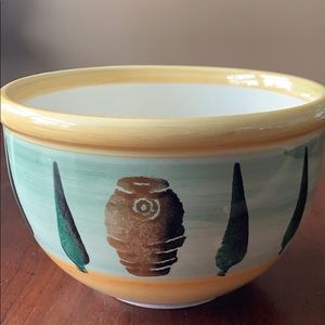 Bizzirri Italian pottery bowl. Versatile! ❣️